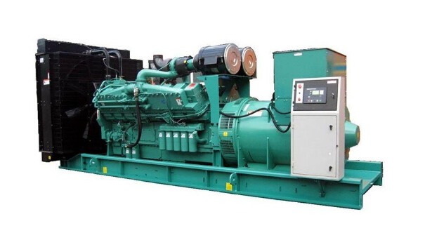 阿拉尔农场全新常柴200kw大型柴油发电机组
